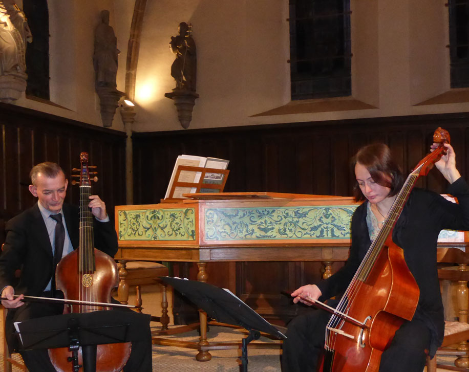 Jos� Vazquez, Lucia Krommer